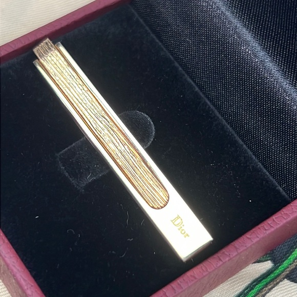 Christian Dior Tie Pin Gold Tone Logo Tie bar Neck-Tie clip Formal vintage Auth. - Picture 2 of 14